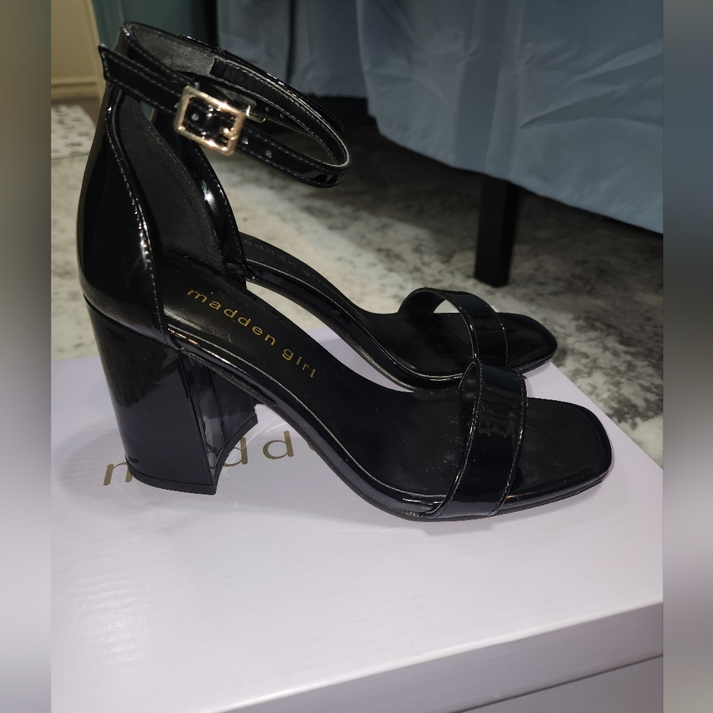 Madden Girl SSTAR Heel